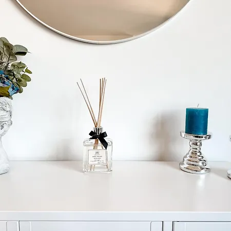 Moderne Blue-night Apartment Frechen